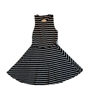 HOLLISTER black and white A line/skater dress size S